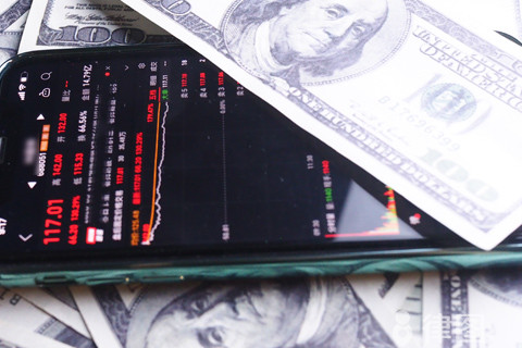 短债基金与货币基金区别大，兼具两者优点收益高净值稳