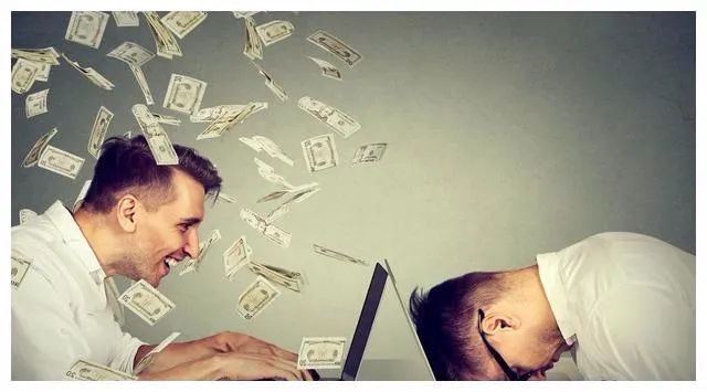  劳动法离职补偿金计算 _经济补偿金的计算方法_