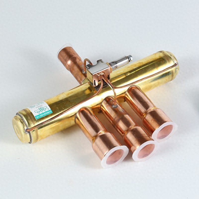 从机器狗春晚热议到三花智控：人形机器人产业链关键玩家揭秘