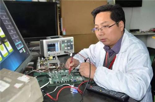 1997 年起干有线电视工作，多项技能在手还节约资金啦