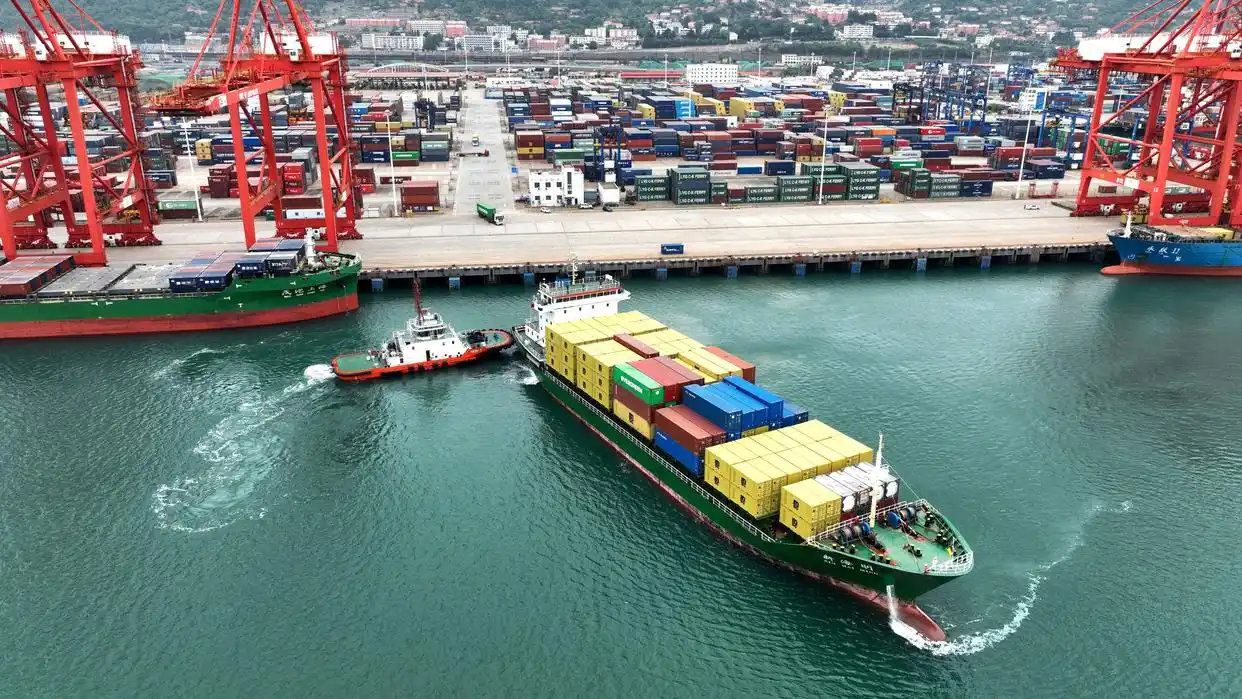 人民币汇率与国际收支情况_离岸在岸人民币走势分析_人民币对美元汇率大涨